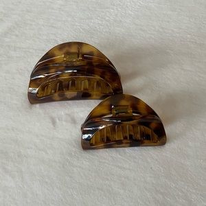 (2) FRANCE LUXE Belle Cutout Curve Jaw